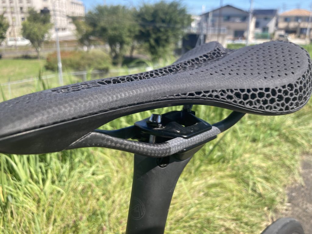 S-Works Romin Evo Saddle with Mirrorが登場！ – Loop Cycle Blog
