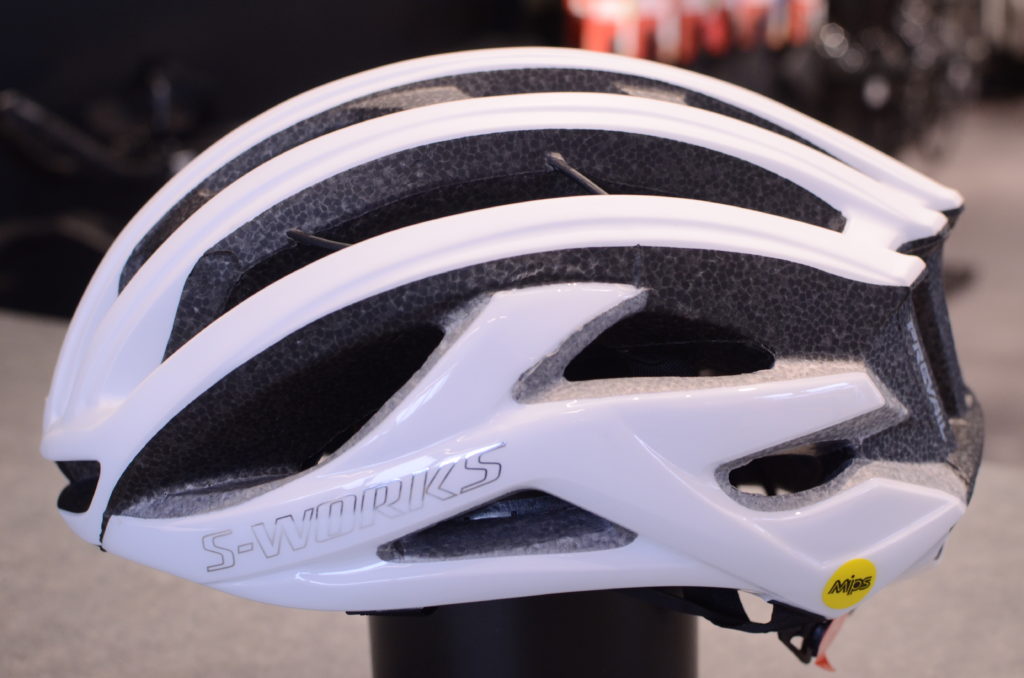 S-Works Prevail Ⅱ Ventヘルメットのご紹介です！ – Loop Cycle Blog